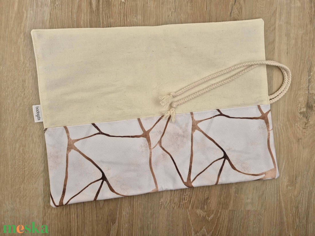Arany-vászon textil tok, tároló (ceruzatekercs, roll-up tartó) - otthon & életmód - papír, írószer - tolltartó & ceruzatekercs - Meska.hu