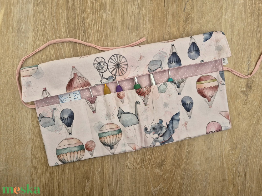 Mintás-pöttyös tároló, tok  - otthon & életmód - papír, írószer - tolltartó & ceruzatekercs - Meska.hu