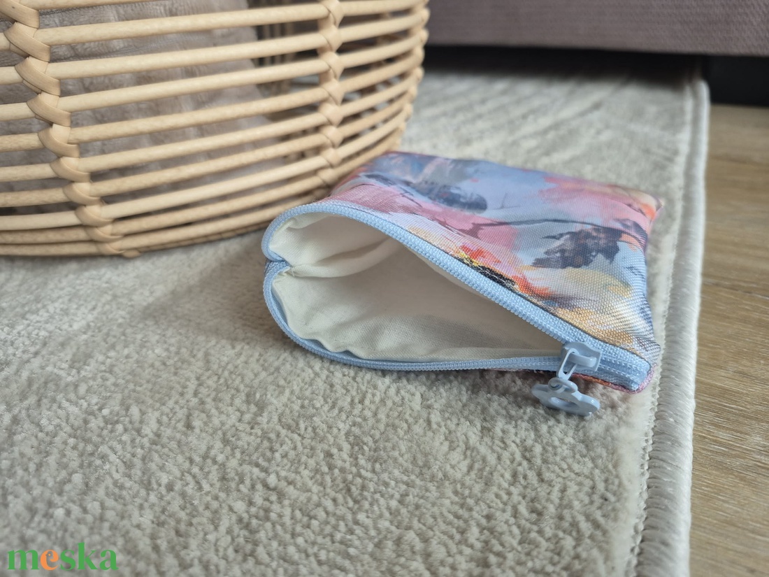 Kék virágos cipzáros vízhatlan nesszeszer, pamut béléssel - táska & tok - neszesszer - Meska.hu