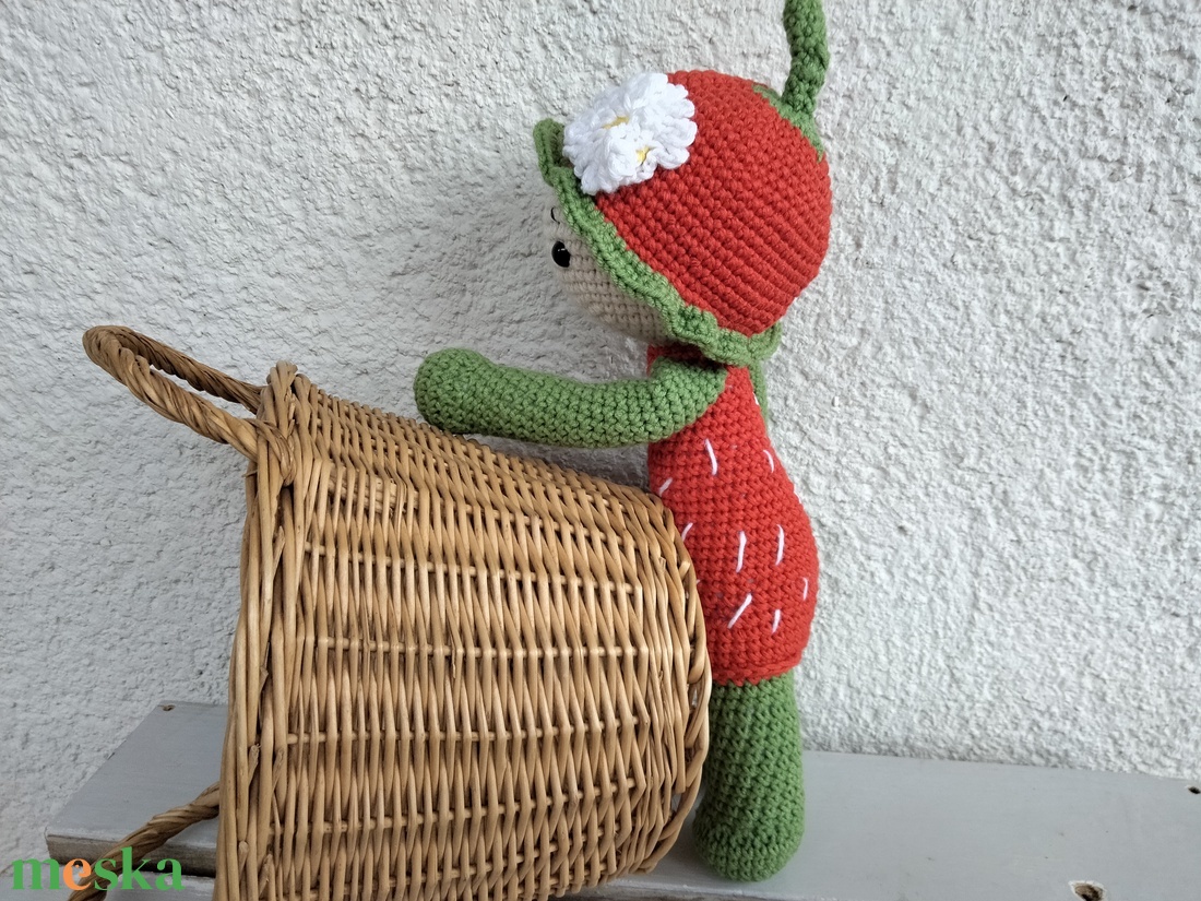 Eperke baba - horgolt játékfigura - játék & sport - baba & babaház - baba - Meska.hu