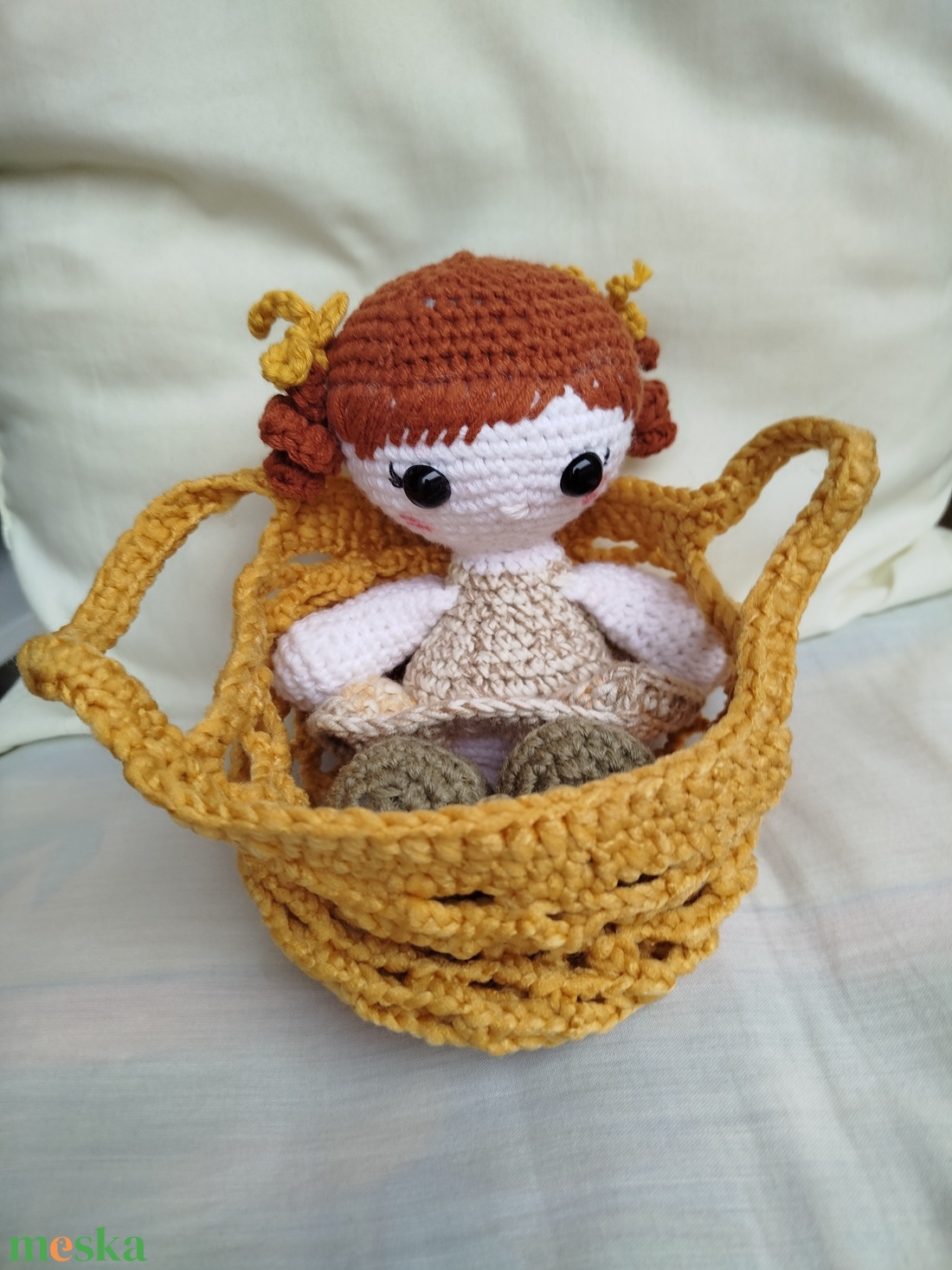 Horgolt baba kosárkában - játék & sport - baba & babaház - baba - Meska.hu