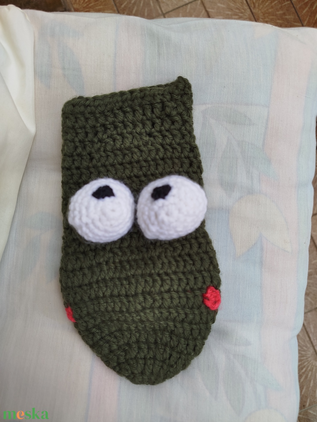 Kesztyűbáb, kézzel horgolt- béka figurás - játék & sport - bábok - kesztyűbáb - Meska.hu