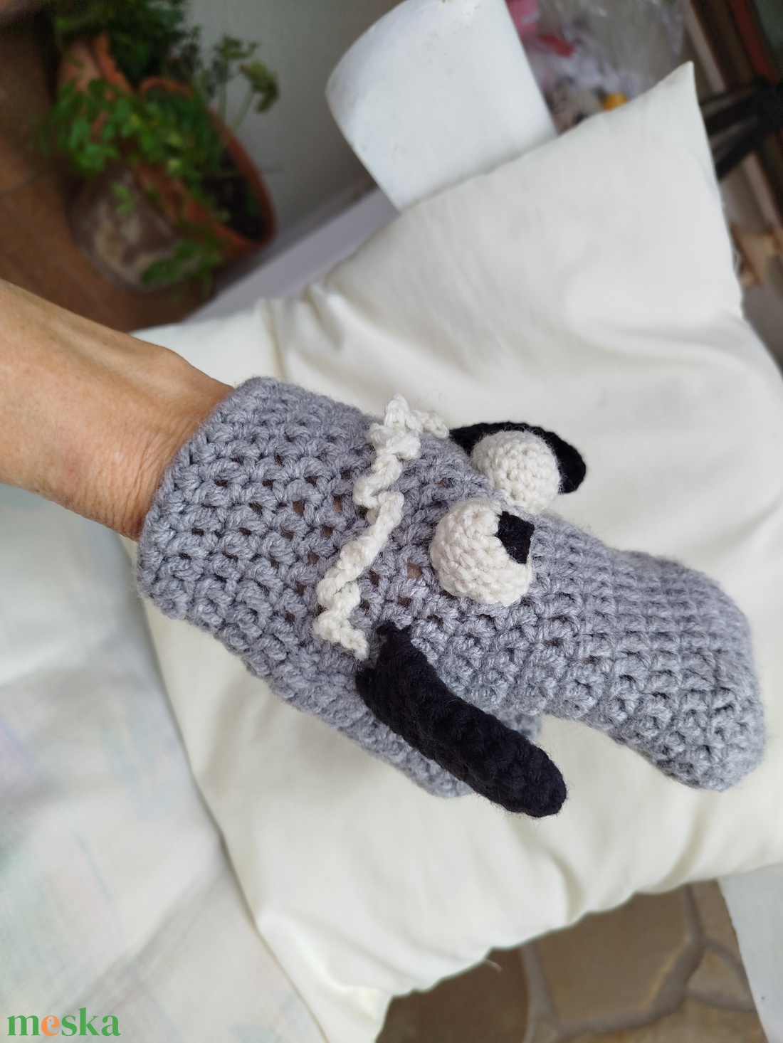 Kesztyűbáb, kézzel horgolt- barika figurás - játék & sport - bábok - kesztyűbáb - Meska.hu