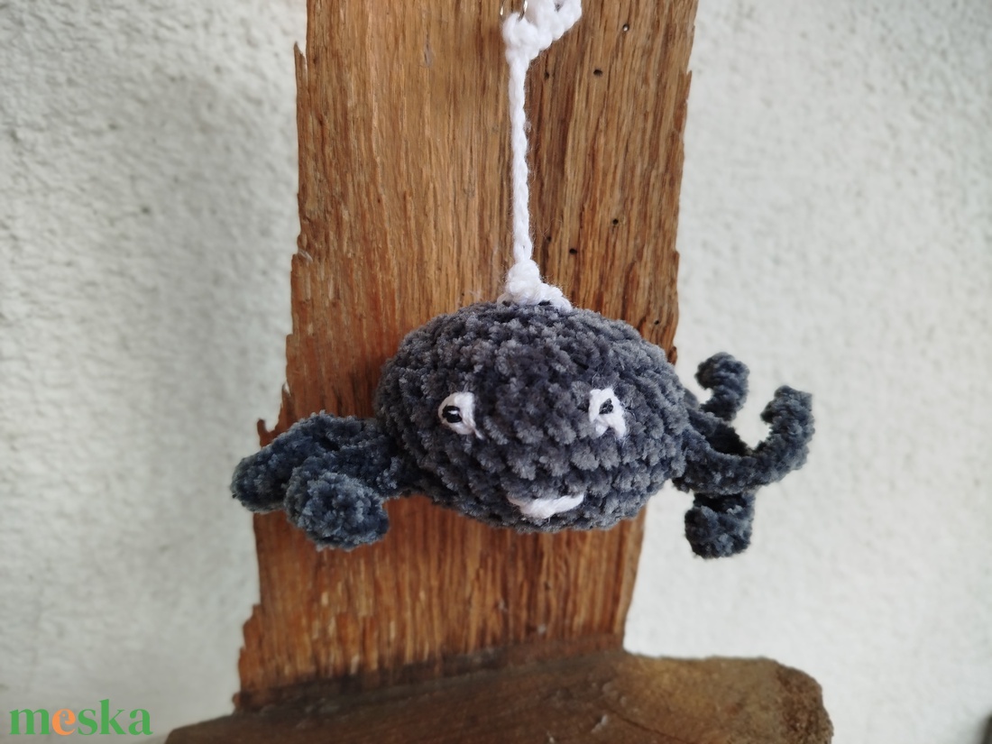 Horgolt kulcstartó - pók figurás - táska & tok - kulcstartó & táskadísz - kulcstartó - Meska.hu