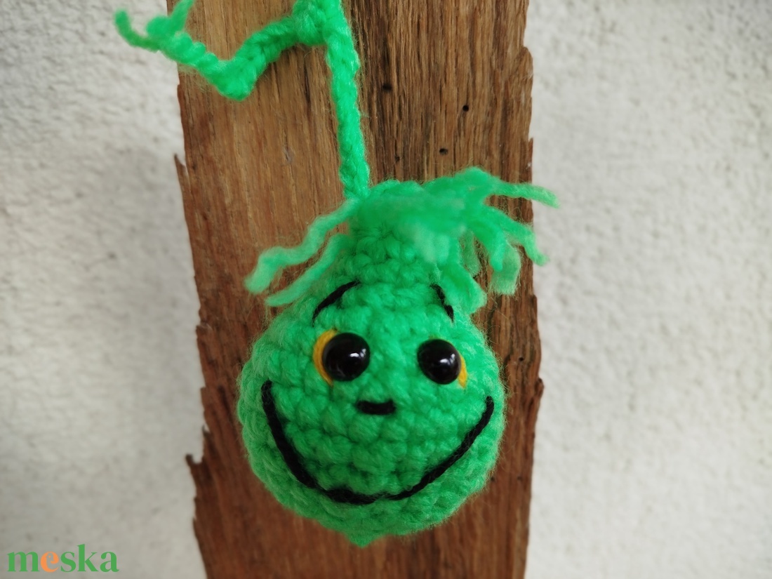Horgolt kulcstartó - Grincs figurás - táska & tok - kulcstartó & táskadísz - kulcstartó - Meska.hu