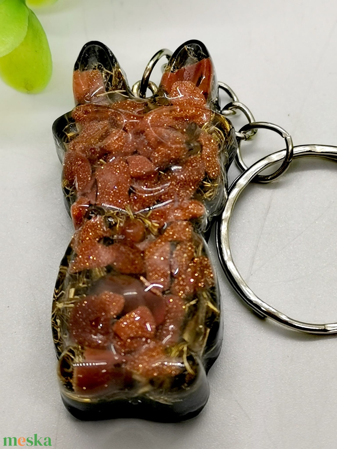 Orgonit-sungit nyuszika kulcstartó különböző ásványokkal  - táska & tok - kulcstartó & táskadísz - kulcstartó - Meska.hu