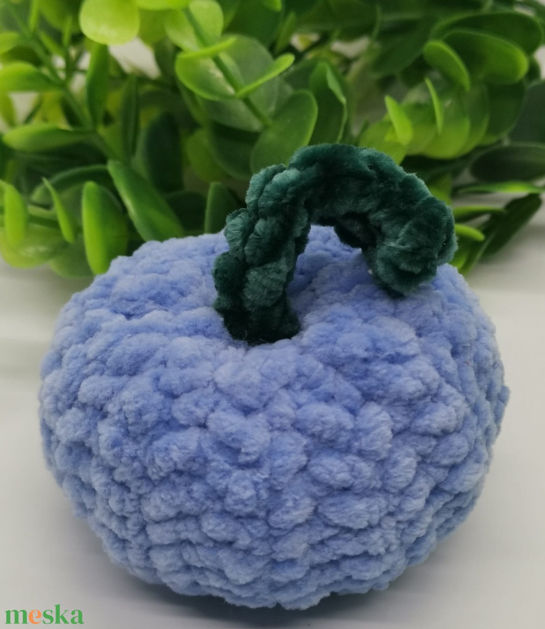 Horgolt halowen tököcskék (tök) zseniliából 8 -9 cm több színben - otthon & életmód - dekoráció - halloween - halloweeni tök - Meska.hu Horgolt halowen tököcskék (tök) zseniliából 8 -9 cm több színben - otthon & életmód - dekoráció - halloween - halloweeni tök - Meska.hu