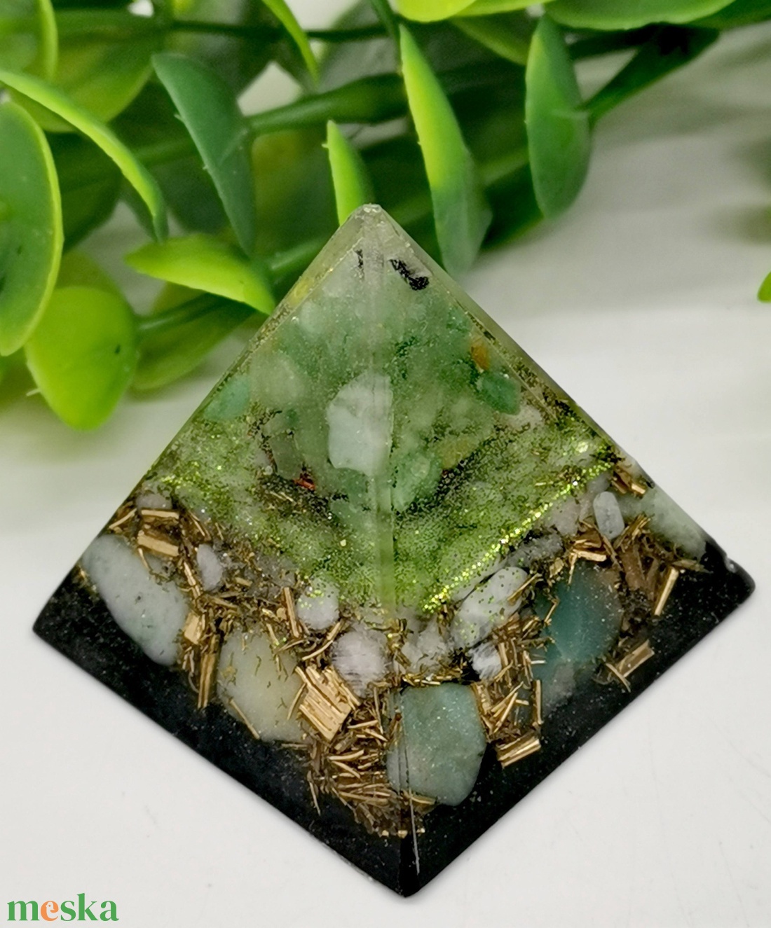  Nőiesség,nyugalom piramisa.  - otthon & életmód - dekoráció - spiritualitás - orgonit piramis - Meska.hu