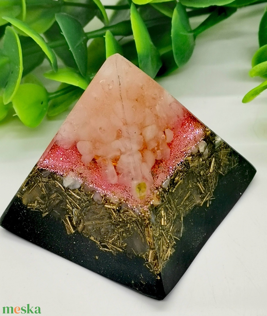  Szeretet, harmónia  piramisa.  - otthon & életmód - dekoráció - spiritualitás - orgonit piramis - Meska.hu