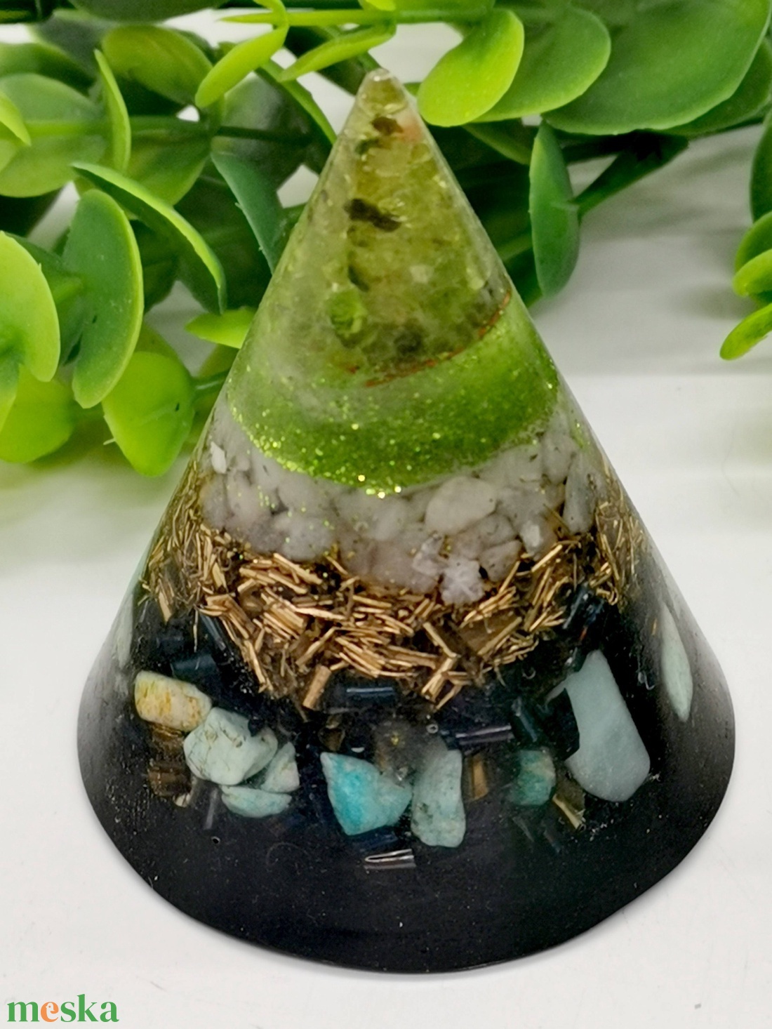 Védelmezés, bölcsesség,nyugalom, Sungit-Orgonit kúp - otthon & életmód - dekoráció - spiritualitás - orgonit piramis - Meska.hu