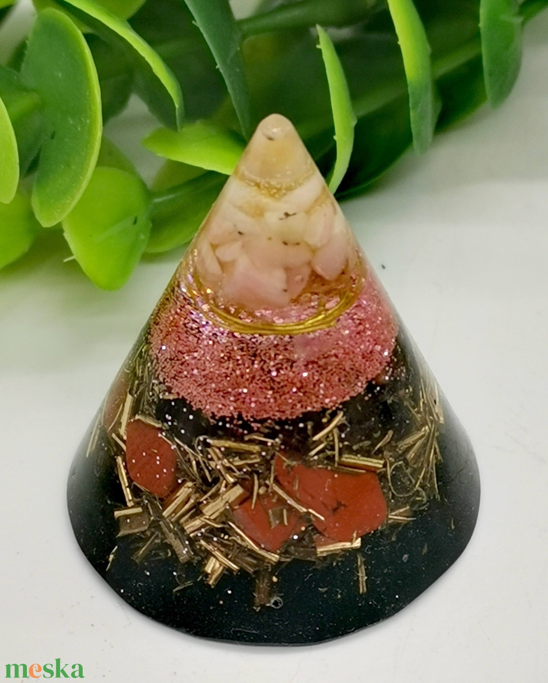 Határozott gondolkodás,remény, önbizalom, Sungit-Orgonit kúp - otthon & életmód - dekoráció - spiritualitás - orgonit piramis - Meska.hu