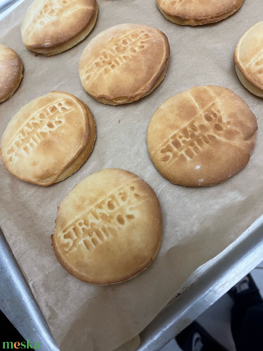 Stranger Things logó sütikiszúró/sütemény forma - otthon & életmód - konyhafelszerelés, tálalás - sütés, főzés - sütikiszúró - Meska.hu