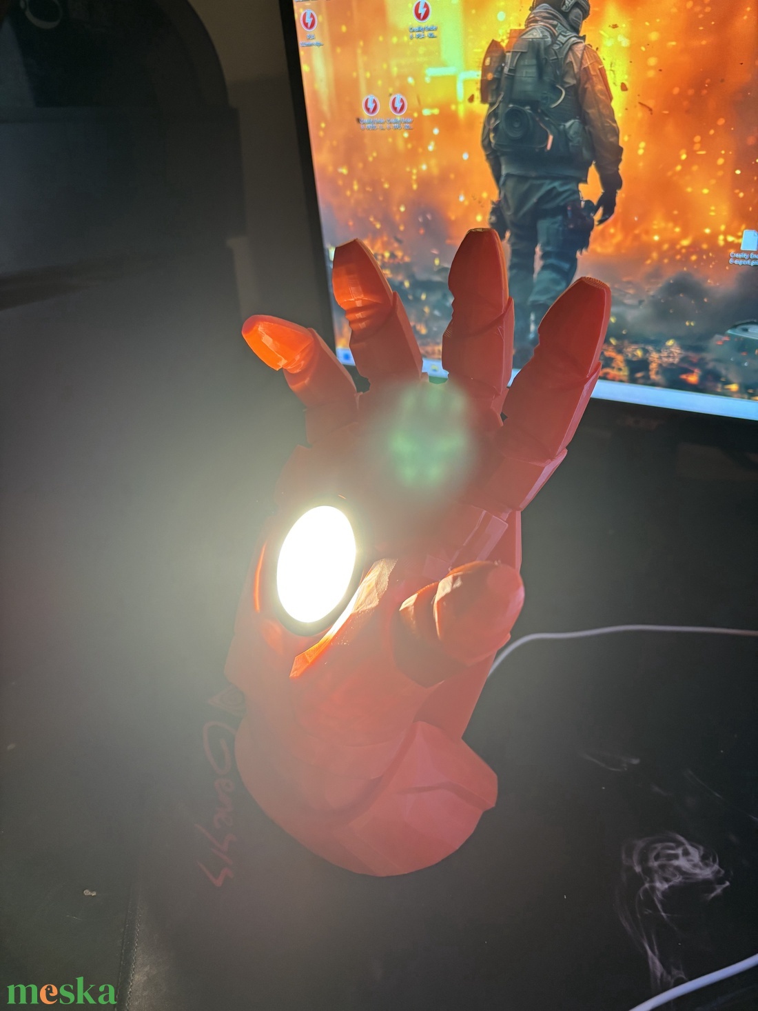 Iron man kesztyű asztali  led lámpa - otthon & életmód - lámpa - hangulatlámpa - Meska.hu