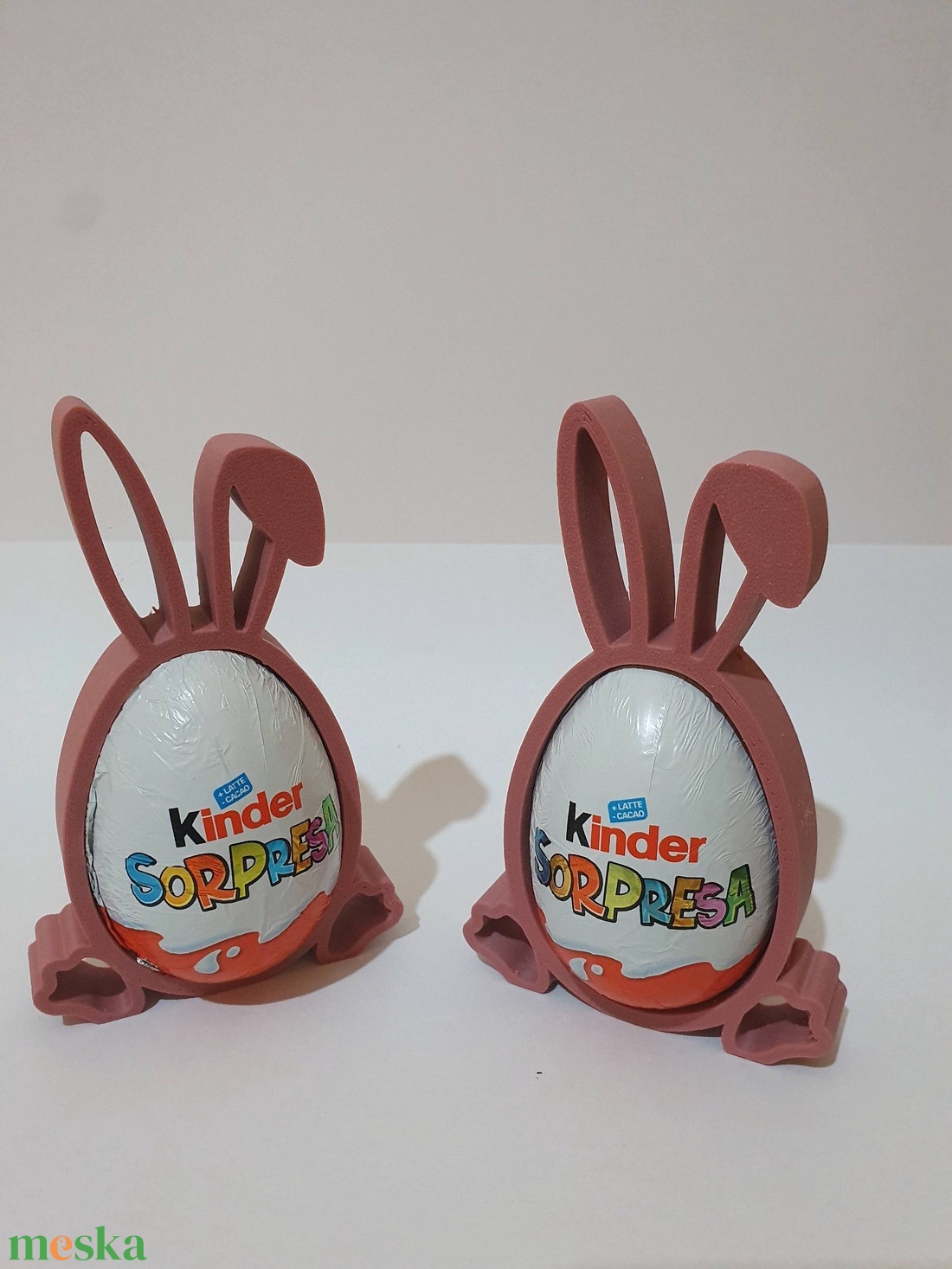 Húsvéti nyuszis Kinder tojás tartó - ünnepi díszek, dekorációk - húsvéti díszek és dekorációk - húsvéti ajándékátadó - Meska.hu