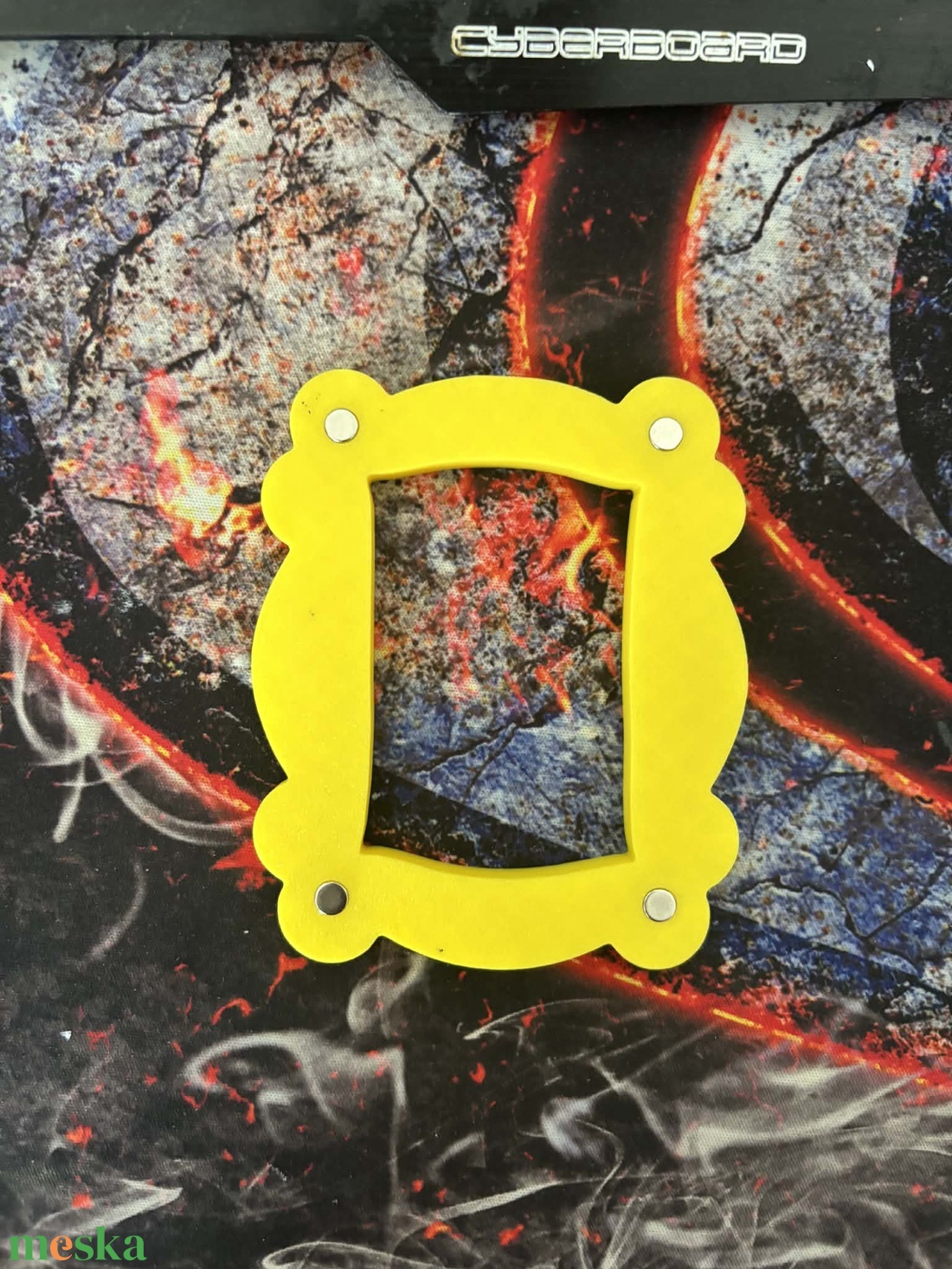 Ikonikus Jóbarátok Képkeret Mágnessel � Monica Geller Ajtódekoráció 3D Nyomtatva - otthon & életmód - dekoráció - kép & falikép - képkeret - Meska.hu