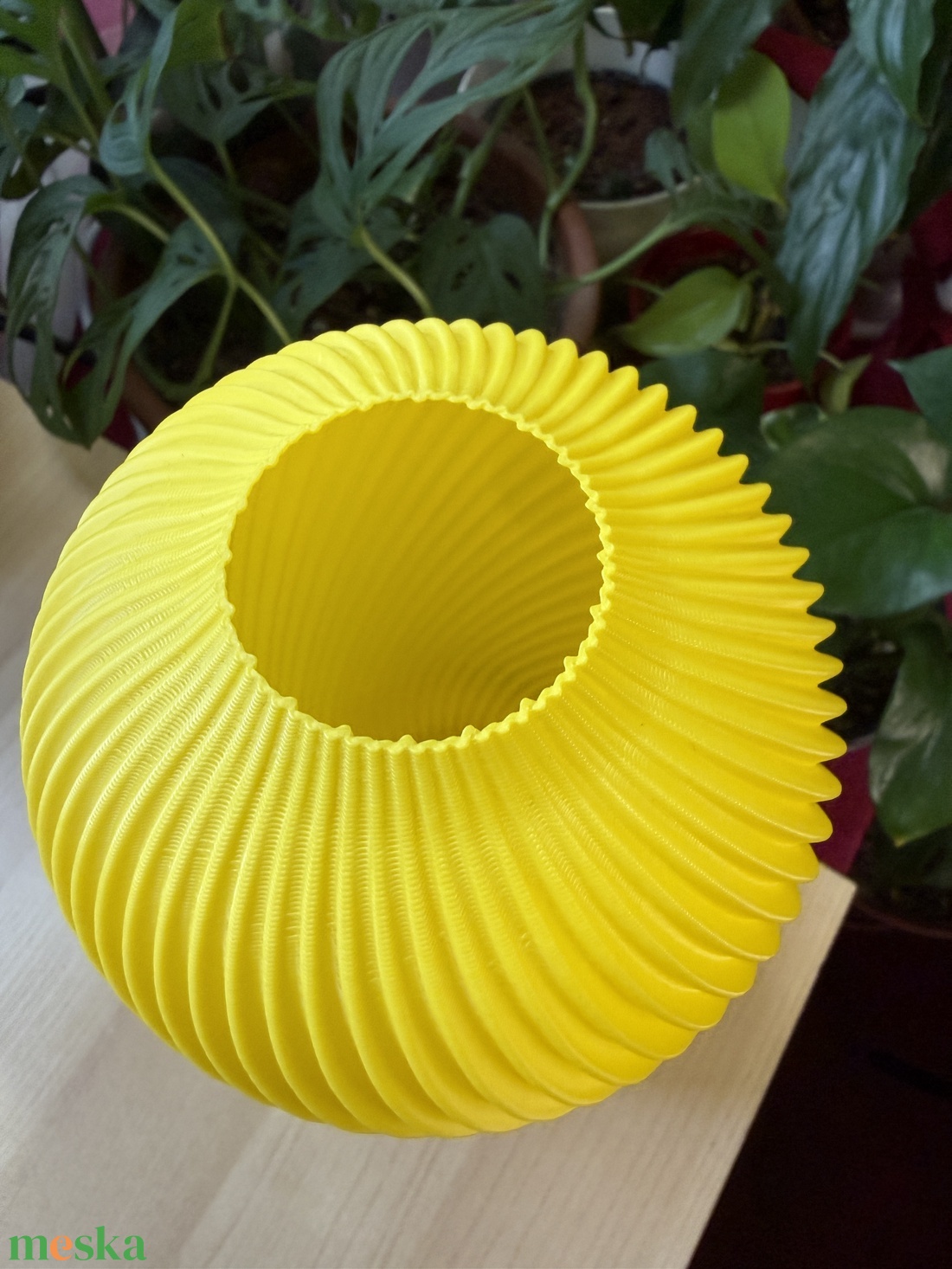 Spirál mintás szárazvirág váza - otthon & életmód - virágdekoráció - virágtartó - váza - Meska.hu