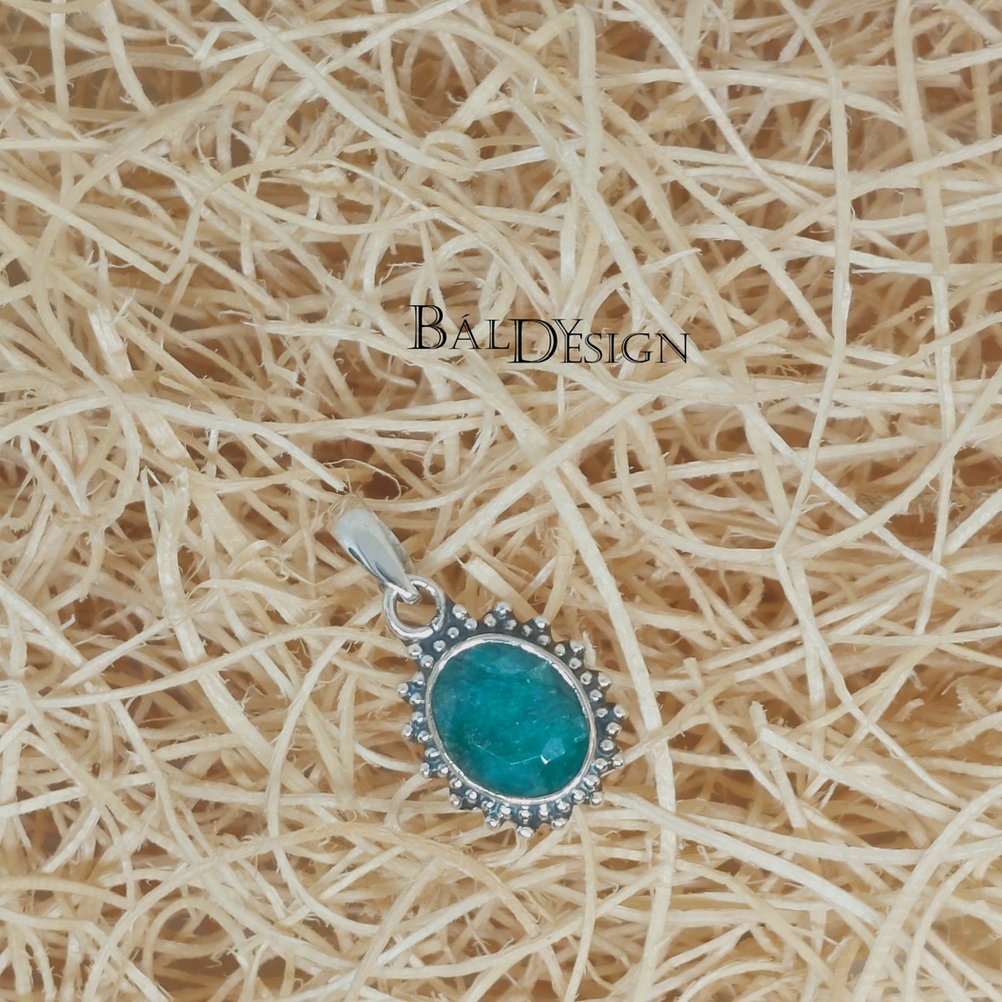 Ezüst smaragd medál - ékszer - nyaklánc - medál - Meska.hu