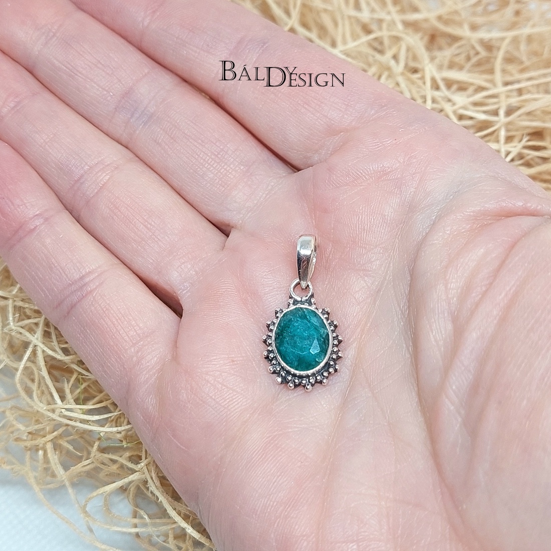 Ezüst smaragd medál - ékszer - nyaklánc - medál - Meska.hu