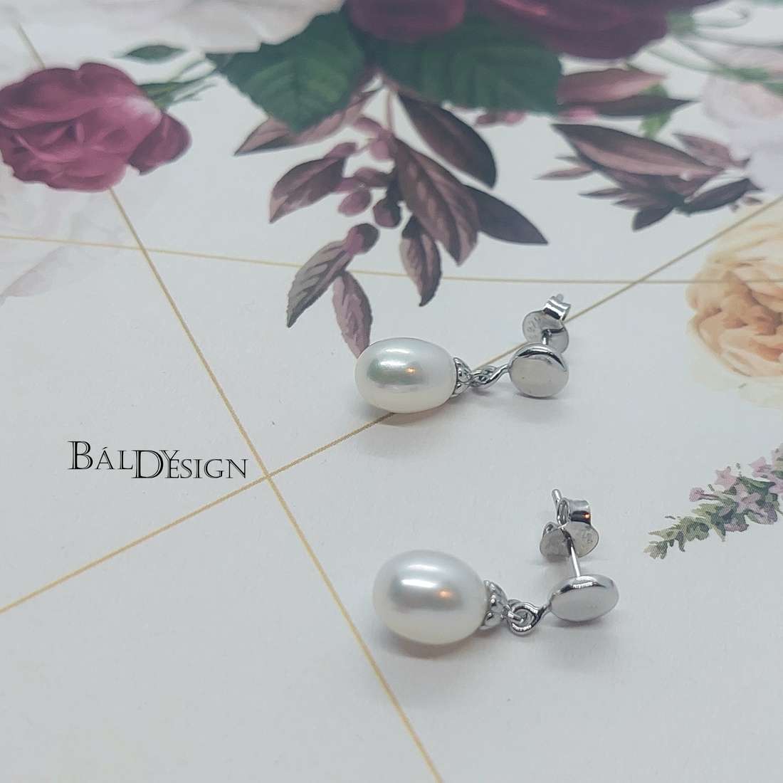 Bedugós csepp gyöngy fülbevaló - ékszer - fülbevaló - lógó csepp fülbevaló - Meska.hu