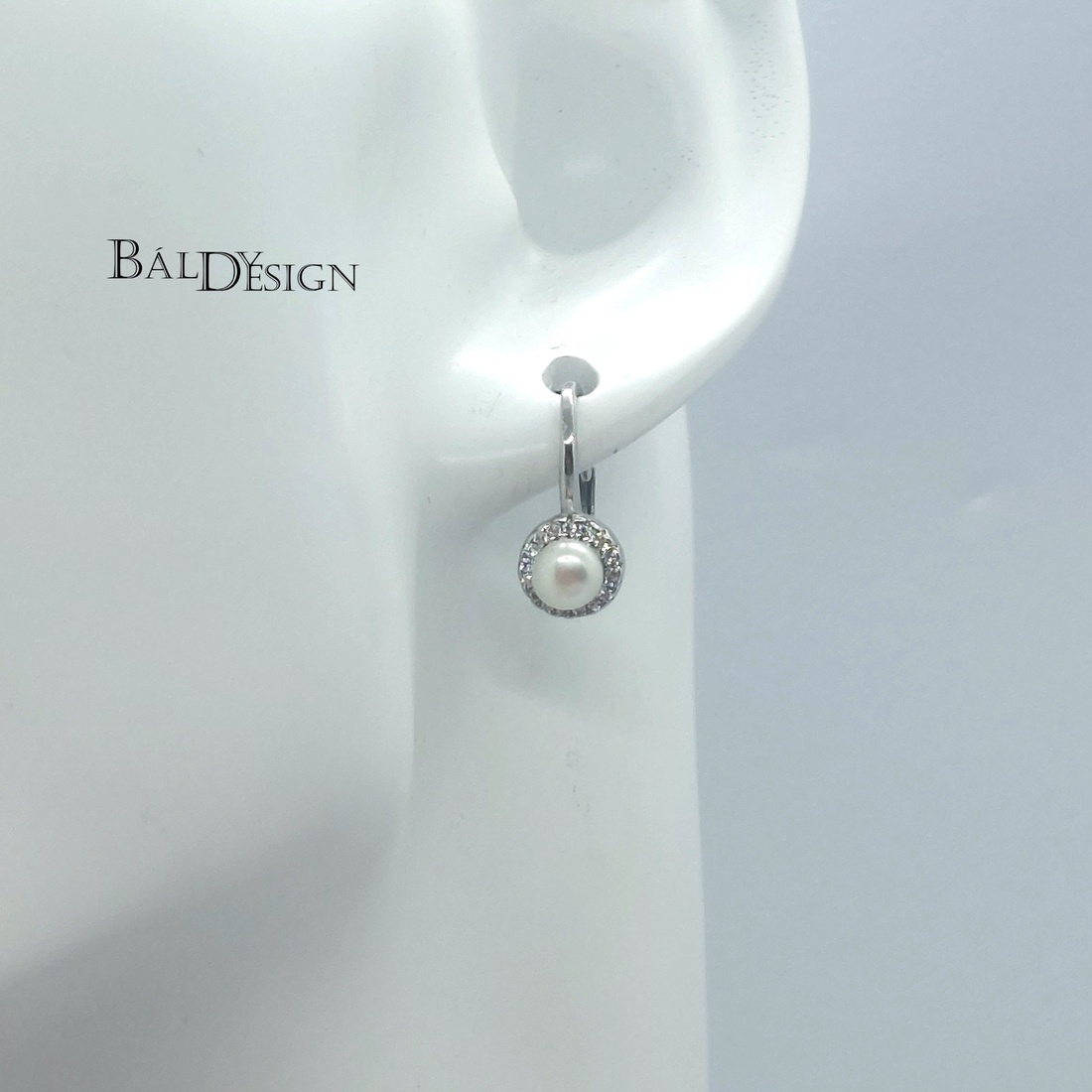 Ezüst gyöngyös fülbevaló - ékszer - fülbevaló - lógó fülbevaló - Meska.hu