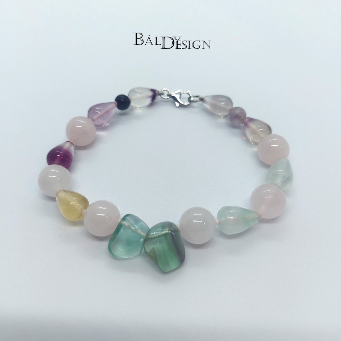 Fluorit-rózsakvarc nyaklánc és karkötő - ékszer - ékszerszett - Meska.hu