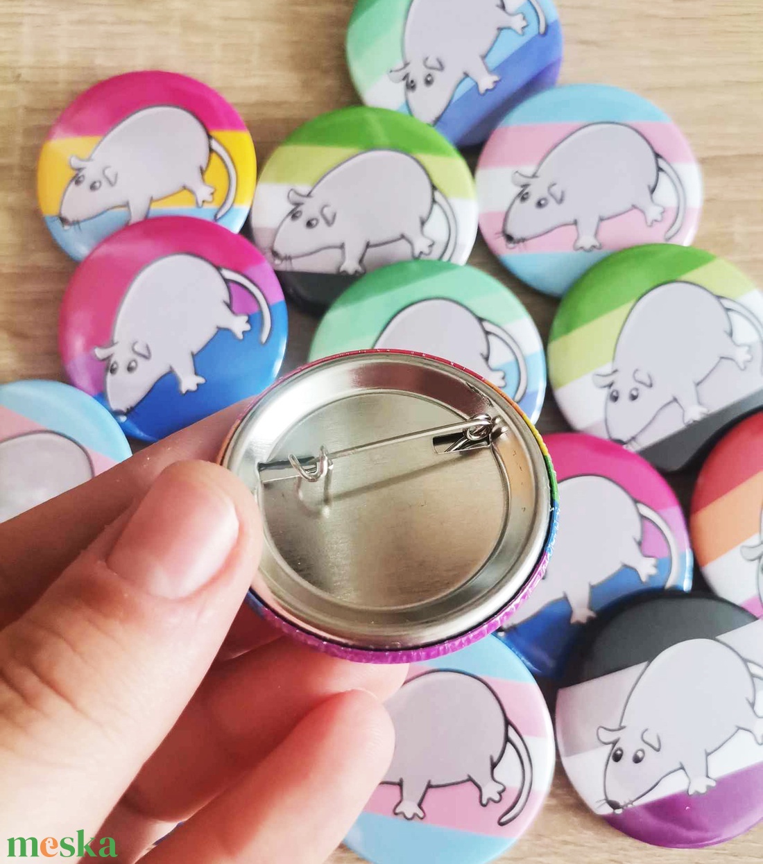 Pride patkány mintás kitűző - ékszer - kitűző és bross - Meska.hu