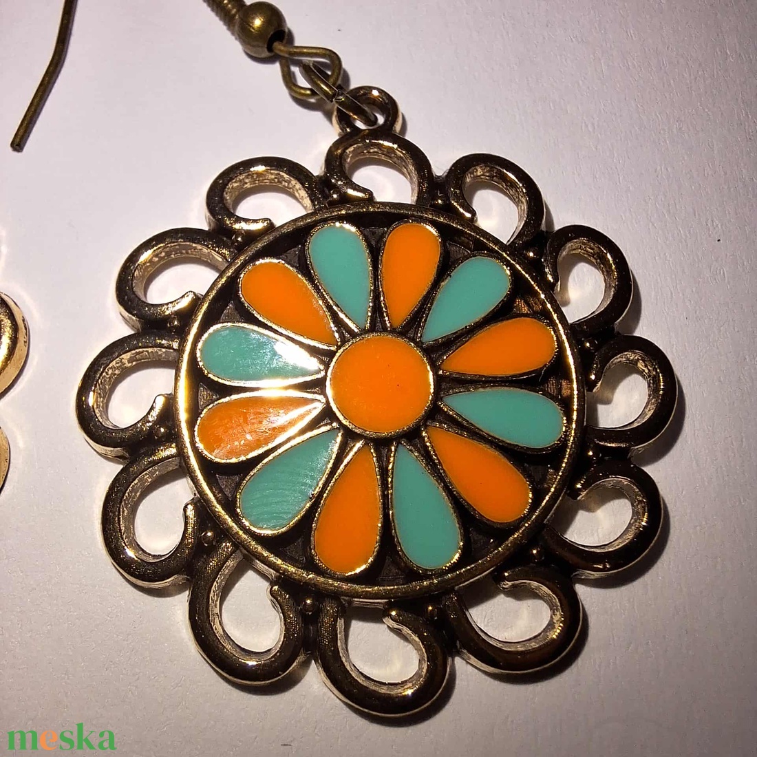Boho/Vintage stílusú, türkiz-narancs virágos fülbevaló / Mandala medál fülbevaló - ékszer - fülbevaló - lógó fülbevaló - Meska.hu