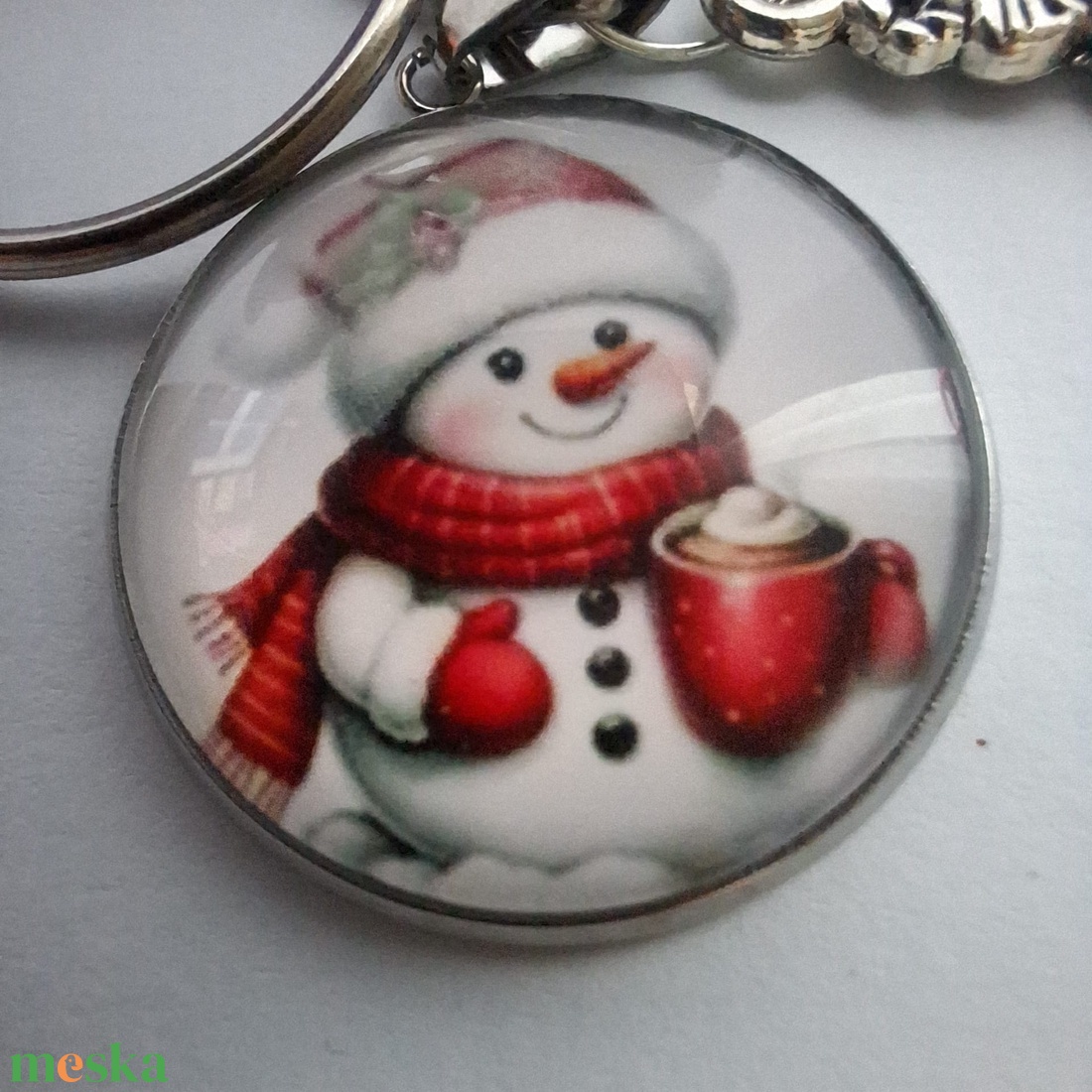 Karácsonyi Hóember Kulcstartó Szánkó Medállal - táska & tok - kulcstartó & táskadísz - kulcstartó - Meska.hu