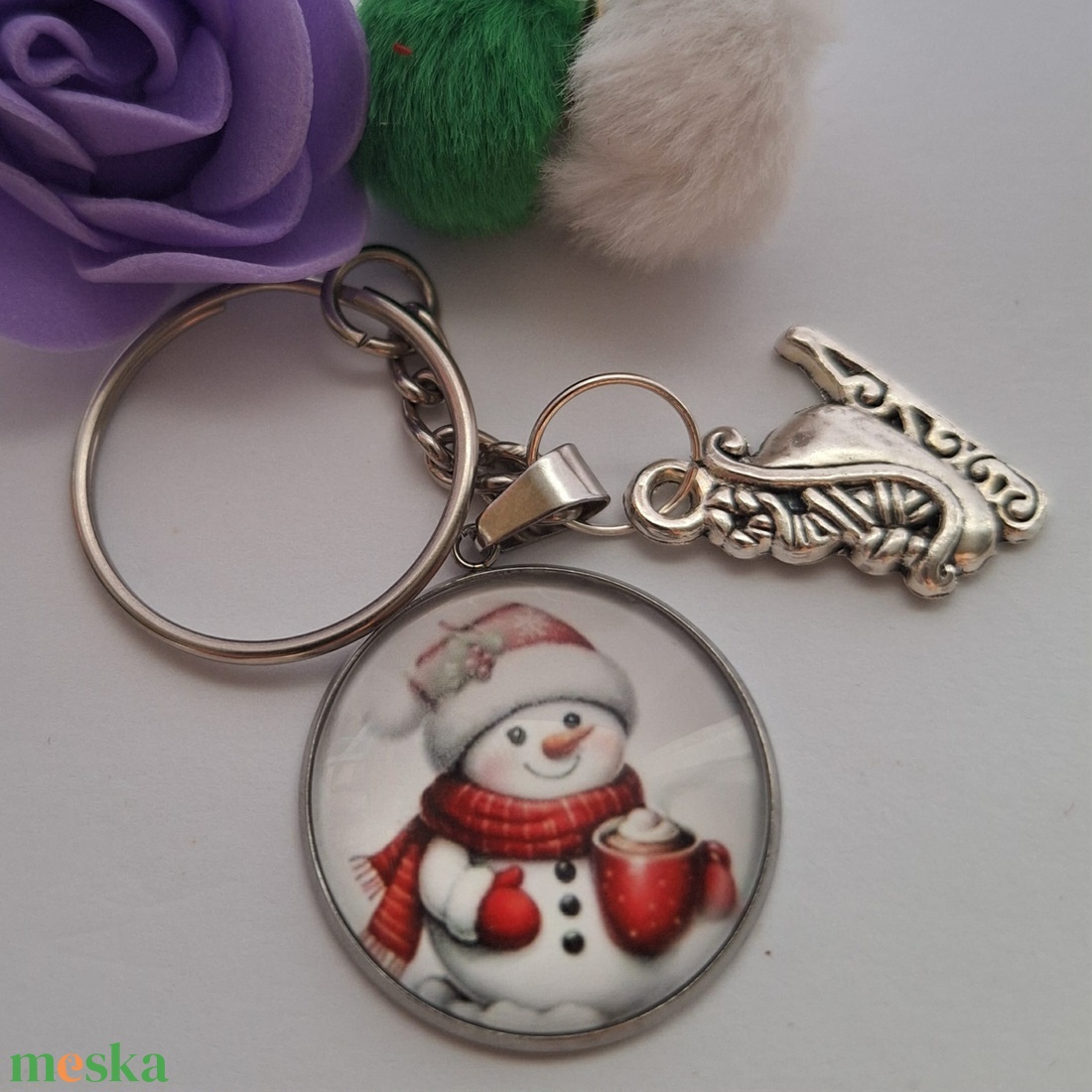 Karácsonyi Hóember Kulcstartó Szánkó Medállal - táska & tok - kulcstartó & táskadísz - kulcstartó - Meska.hu