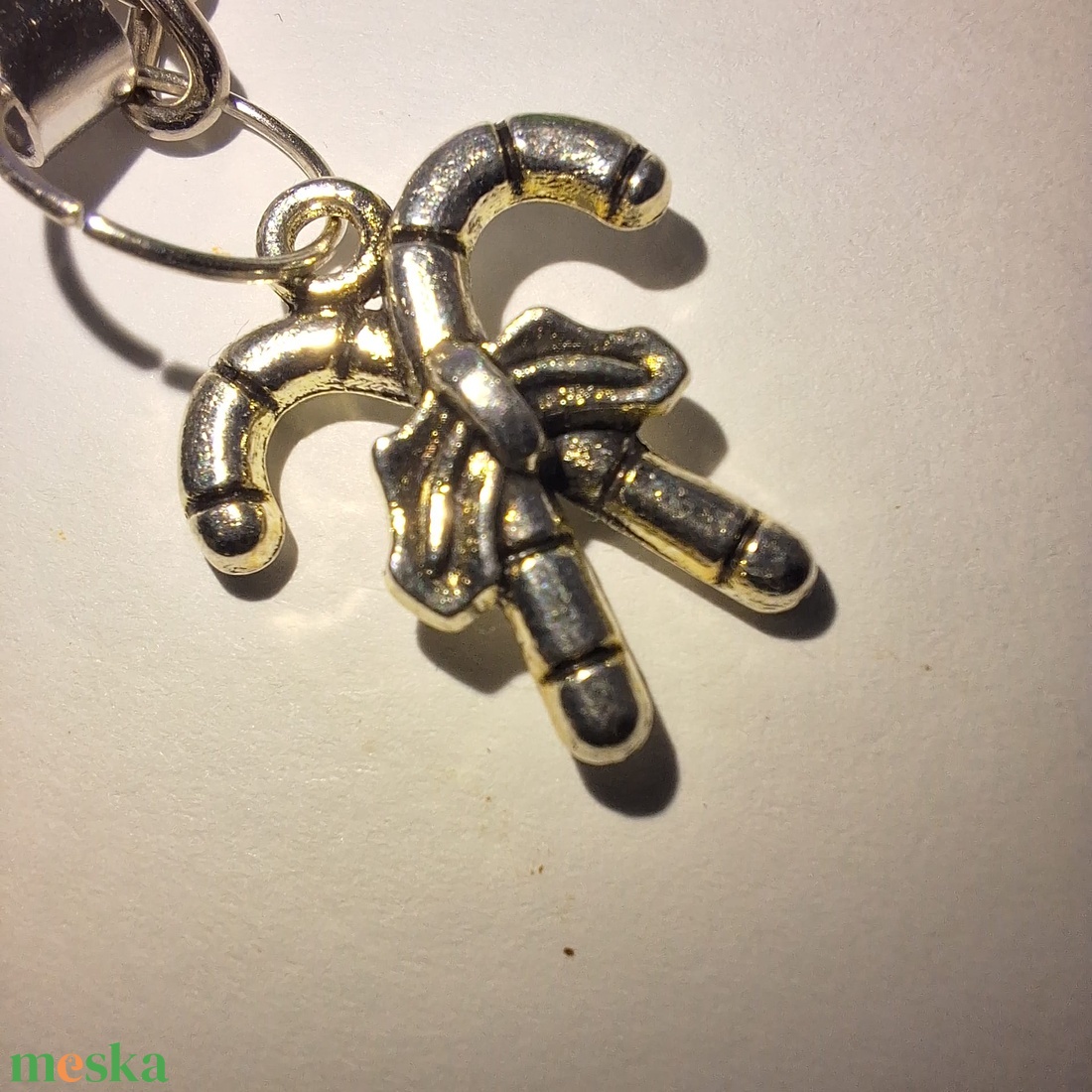 Karácsonyi Hóember Kulcstartó Cukorka Medállal - táska & tok - kulcstartó & táskadísz - kulcstartó - Meska.hu