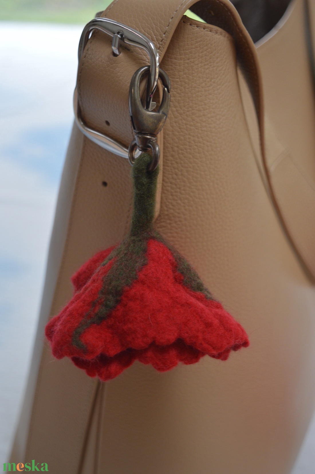 Nemezvirágos kulcsjelző - ékszer - nyaklánc - hosszú nyaklánc - Meska.hu