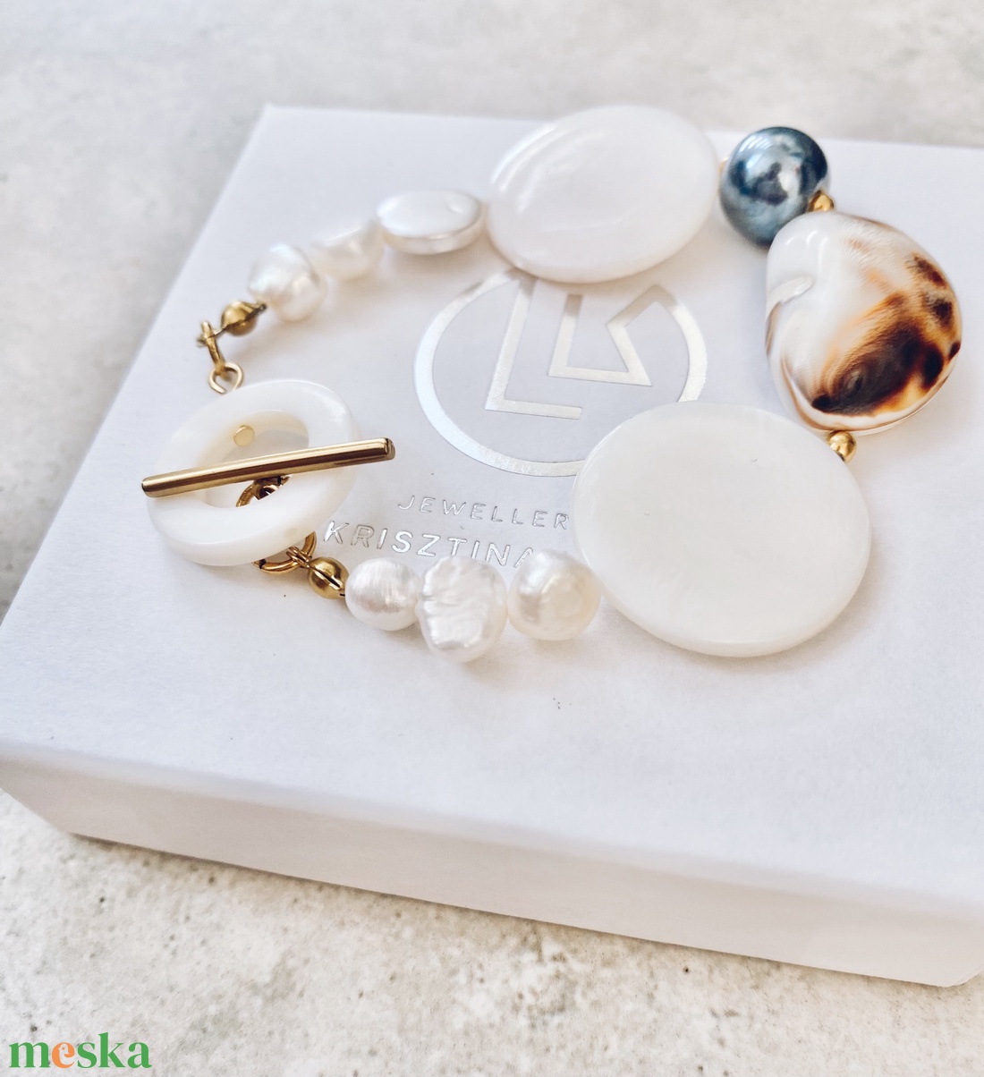 Krisztina Lango gyöngyház, tenyésztett gyöngy karkötő - ékszer - karkötő - ásványkarkötő - Meska.hu