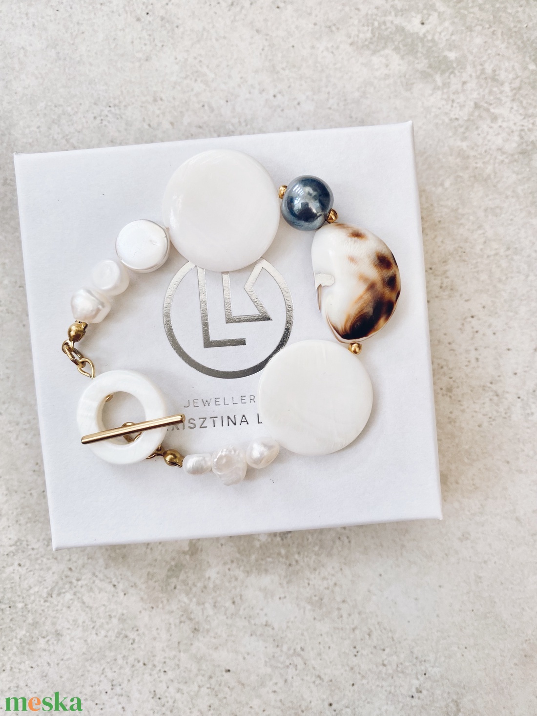 Krisztina Lango gyöngyház, tenyésztett gyöngy karkötő - ékszer - karkötő - ásványkarkötő - Meska.hu