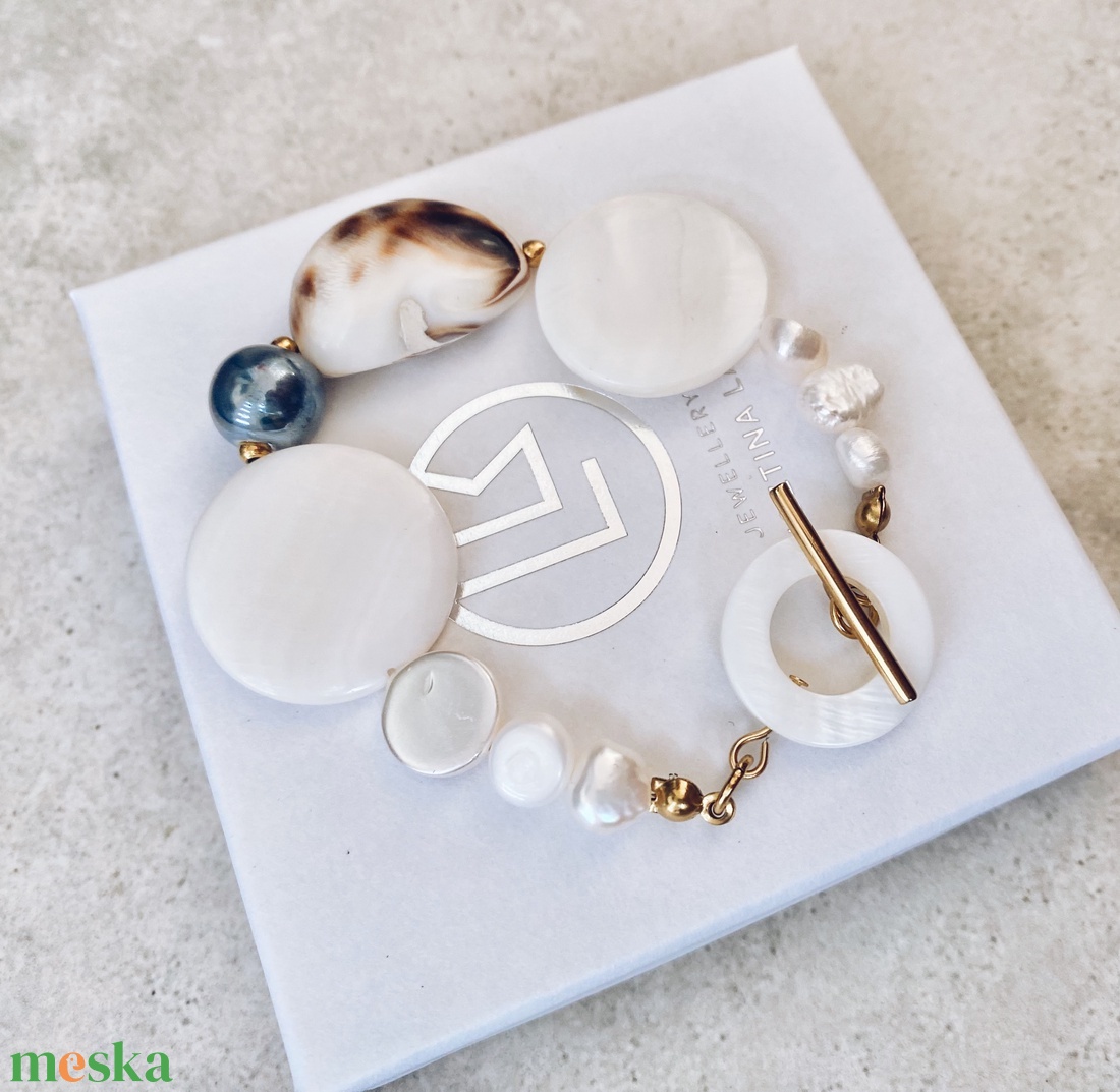 Krisztina Lango gyöngyház, tenyésztett gyöngy karkötő - ékszer - karkötő - ásványkarkötő - Meska.hu