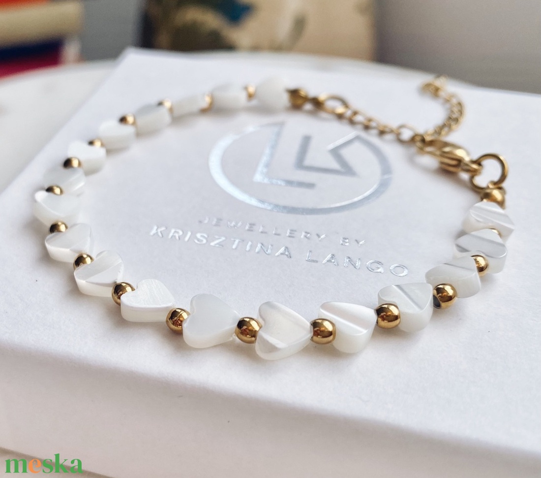 Krisztina Lango szív alakú gyöngyház karkötő - ékszer - karkötő - ásványkarkötő - Meska.hu