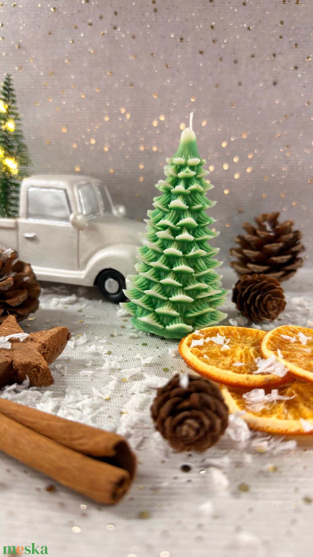 Fenyőfa alakú gyertya - kellékek & szerszámok - dekorációs kellékek - dekorációs gyertya - Meska.hu