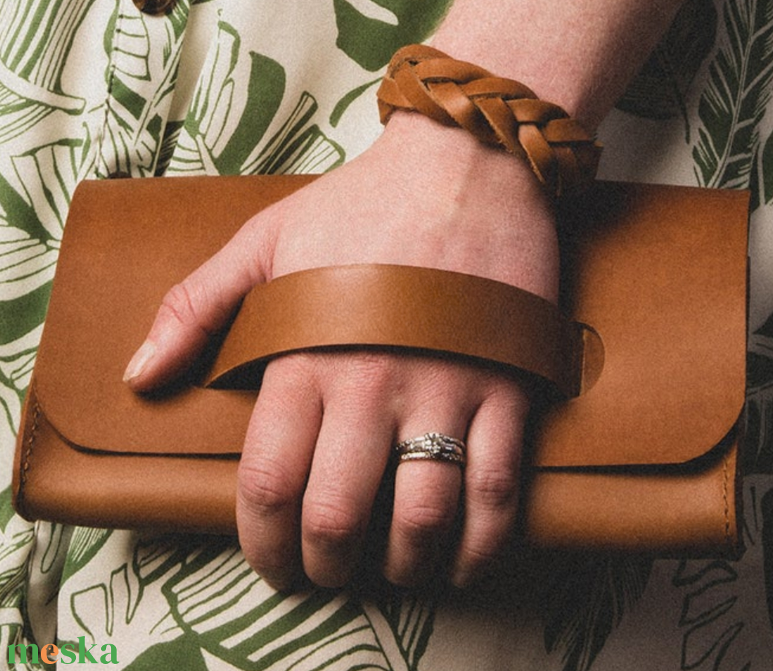 Elegáns női valódi bőrtáska - gravírozással - esküvő - kiegészítők - táska - Meska.hu