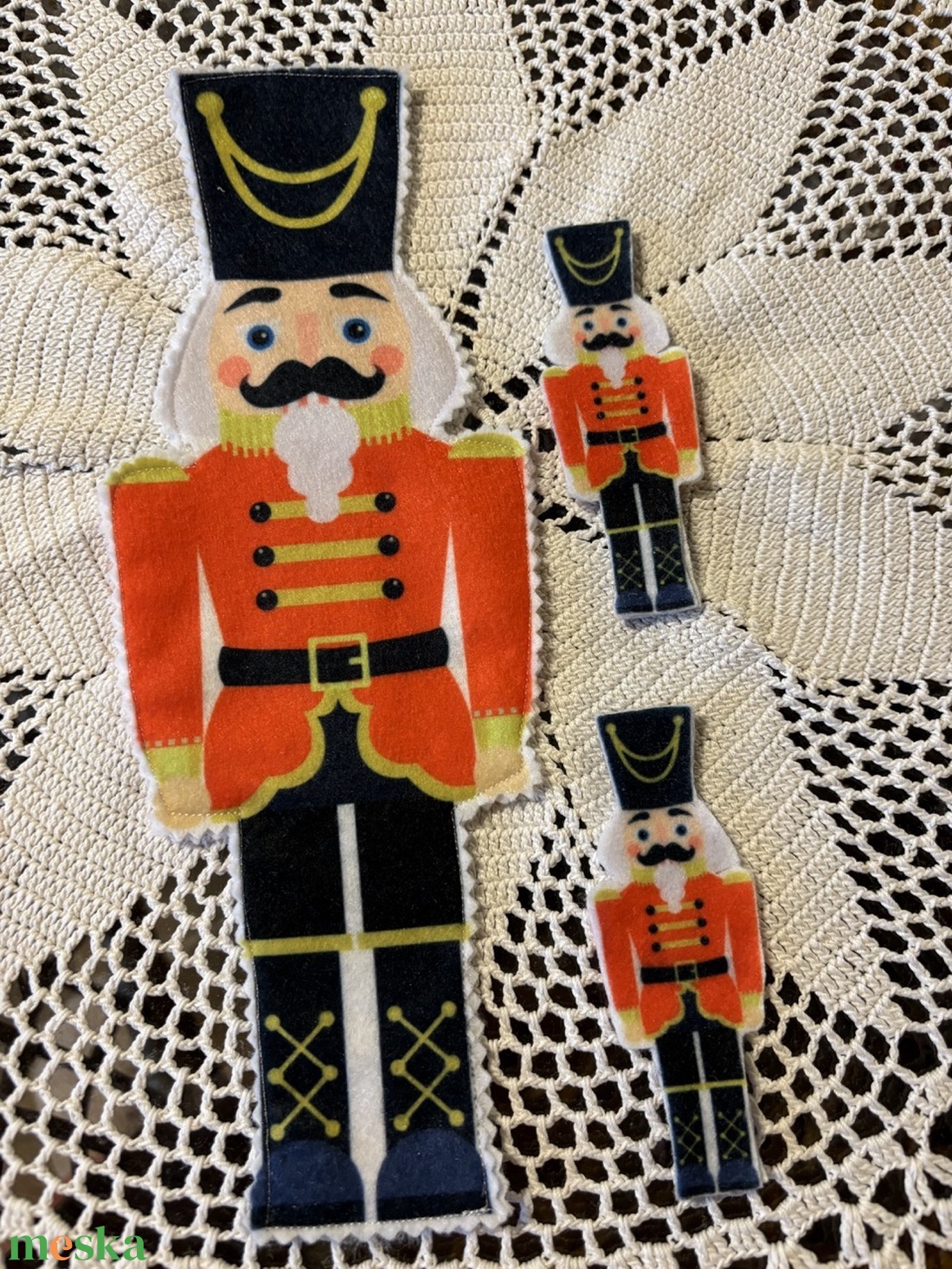 Diótörő könyvjelző - könyv & zene - könyvjelző - Meska.hu Diótörő könyvjelző - könyv & zene - könyvjelző - Meska.hu