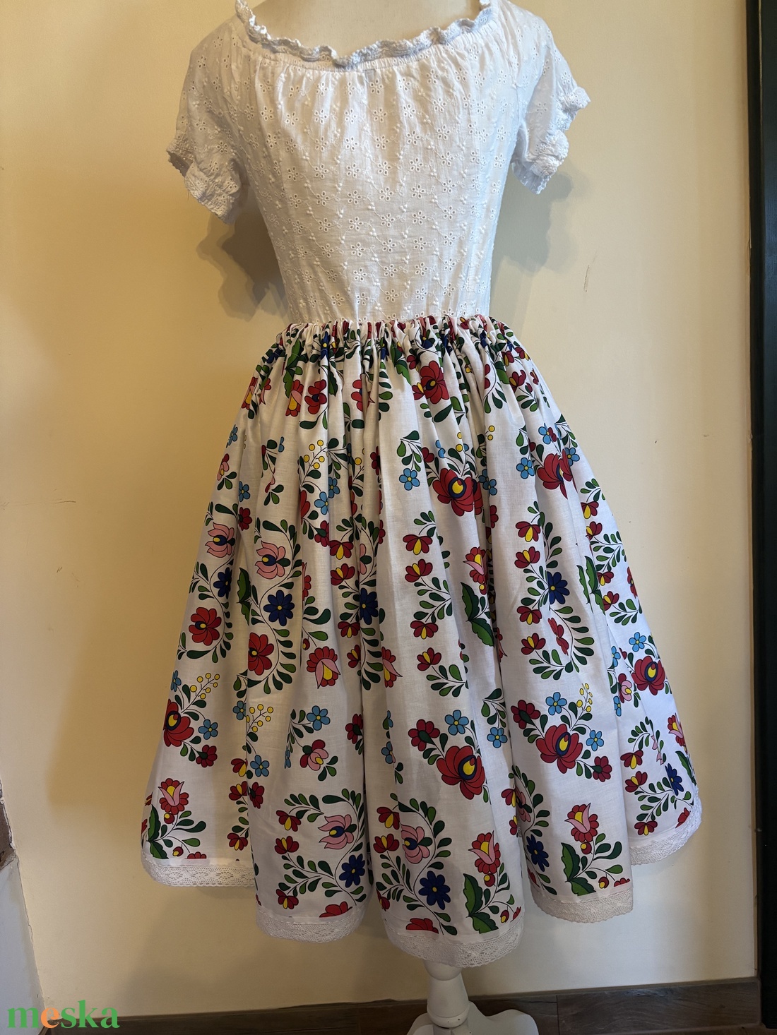 Kalocsai mintás néptáncos, pörgős , folklór szoknya - ruha & divat - női ruha - szoknya - Meska.hu Kalocsai mintás néptáncos, pörgős , folklór szoknya - ruha & divat - női ruha - szoknya - Meska.hu
