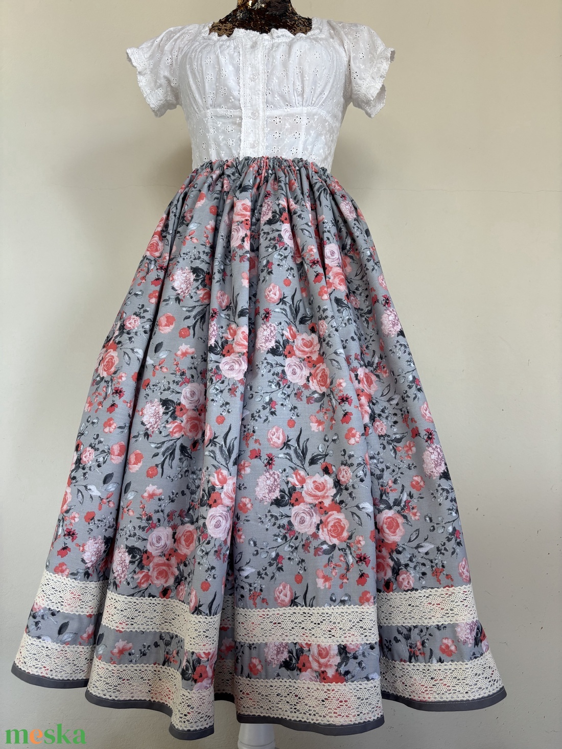 Néptáncos vintage szoknya - ruha & divat - női ruha - szoknya - Meska.hu Néptáncos vintage szoknya - ruha & divat - női ruha - szoknya - Meska.hu