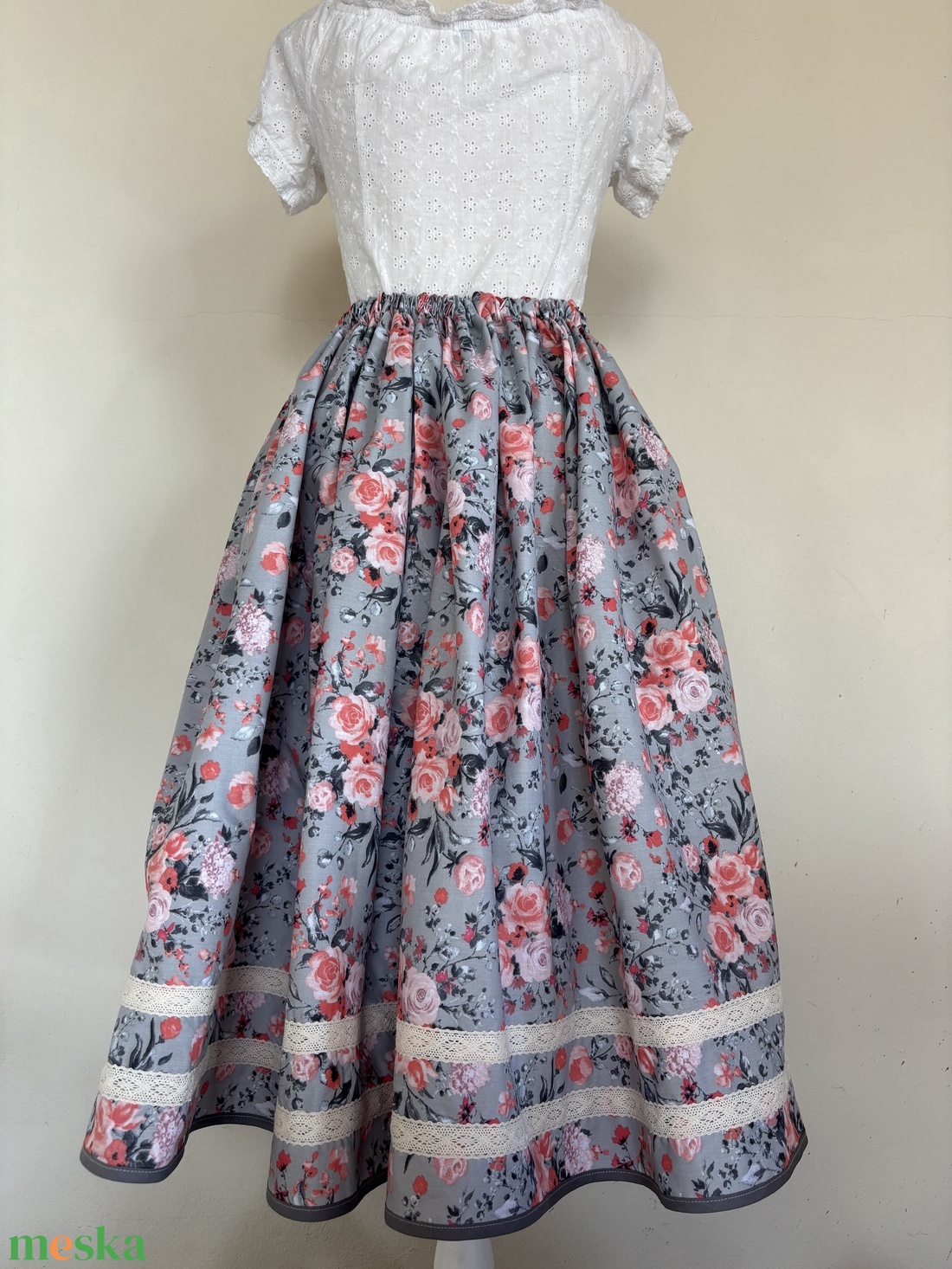 Néptáncos Vintage szoknya - ruha & divat - női ruha - szoknya - Meska.hu Néptáncos Vintage szoknya - ruha & divat - női ruha - szoknya - Meska.hu