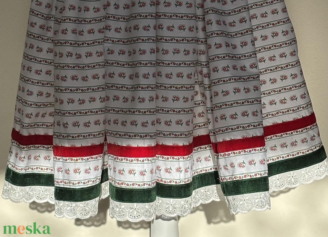 Néptáncos szoknya - ruha & divat - női ruha - szoknya - Meska.hu