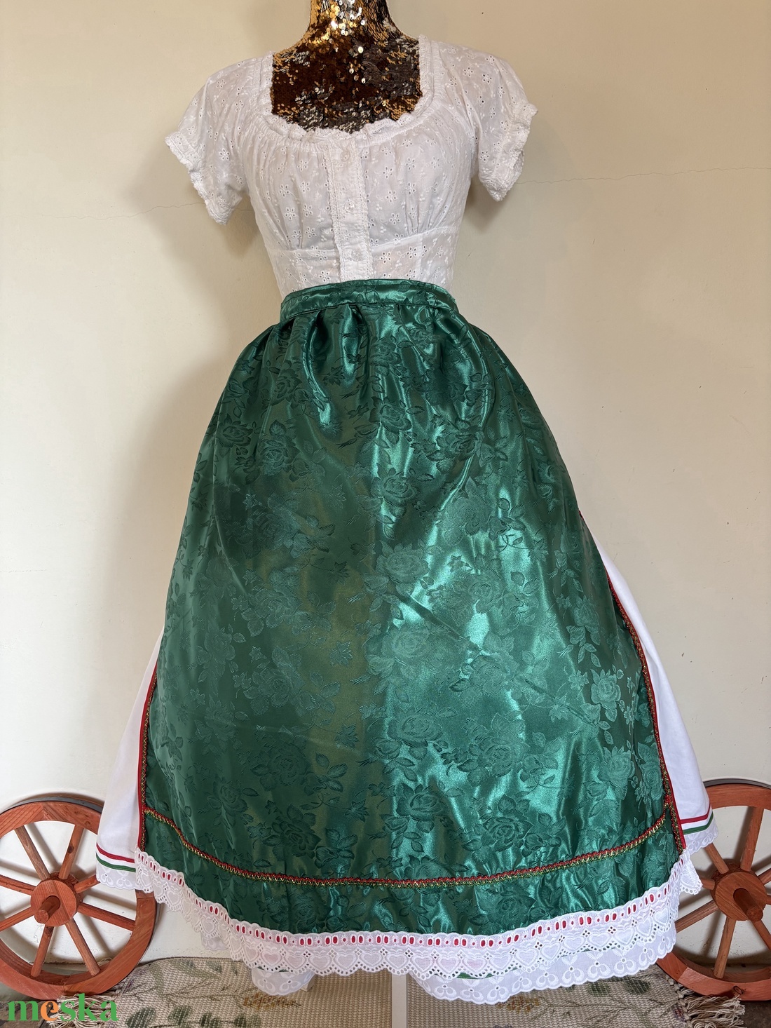 Szüreti , magyaros, néptáncos, folklór szoknya és alsószoknya, esküvő, népzenei tánckellék - ruha & divat - női ruha - szoknya - Meska.hu