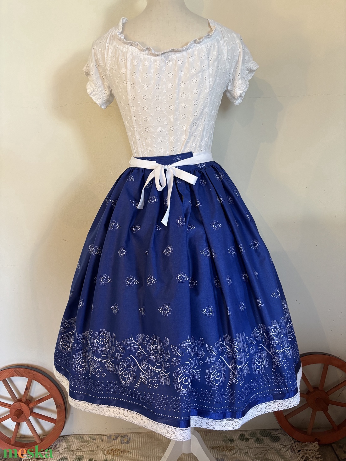 Kékfestő jellegű néptáncos, folklór szoknya - ruha & divat - női ruha - szoknya - Meska.hu