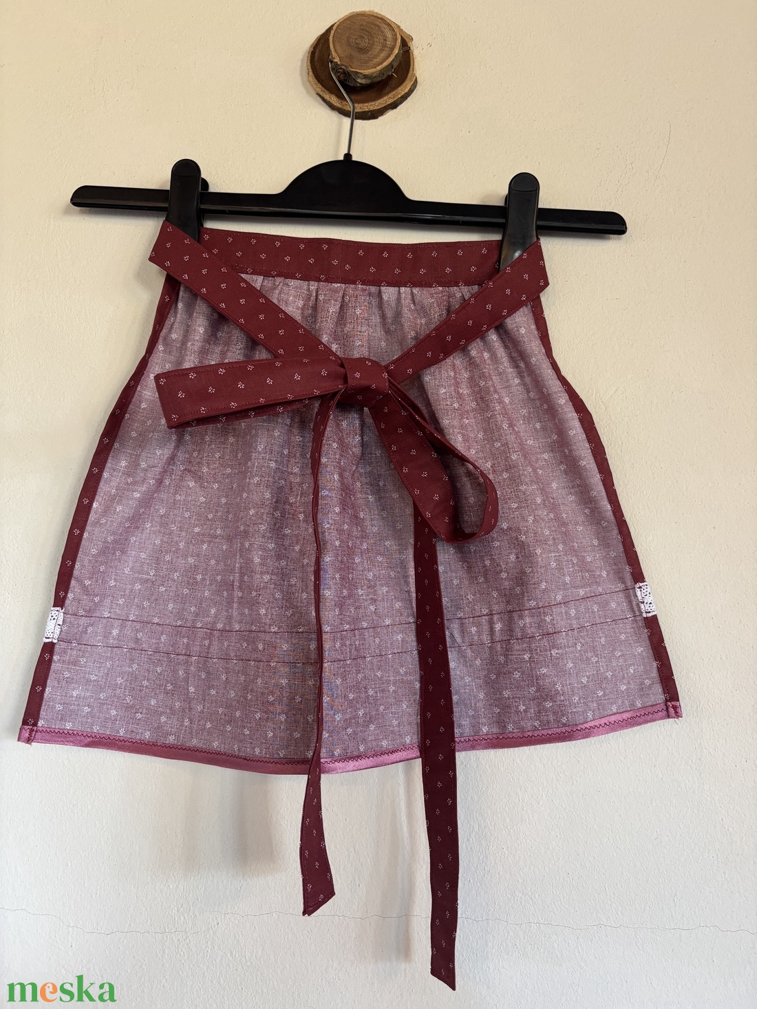 Kislány néptáncos kötény - otthon & életmód - konyhafelszerelés, tálalás - konyhai textil - kötény - Meska.hu