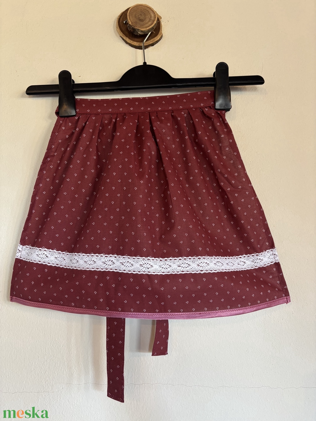 Kislány néptáncos kötény - otthon & életmód - konyhafelszerelés, tálalás - konyhai textil - kötény - Meska.hu