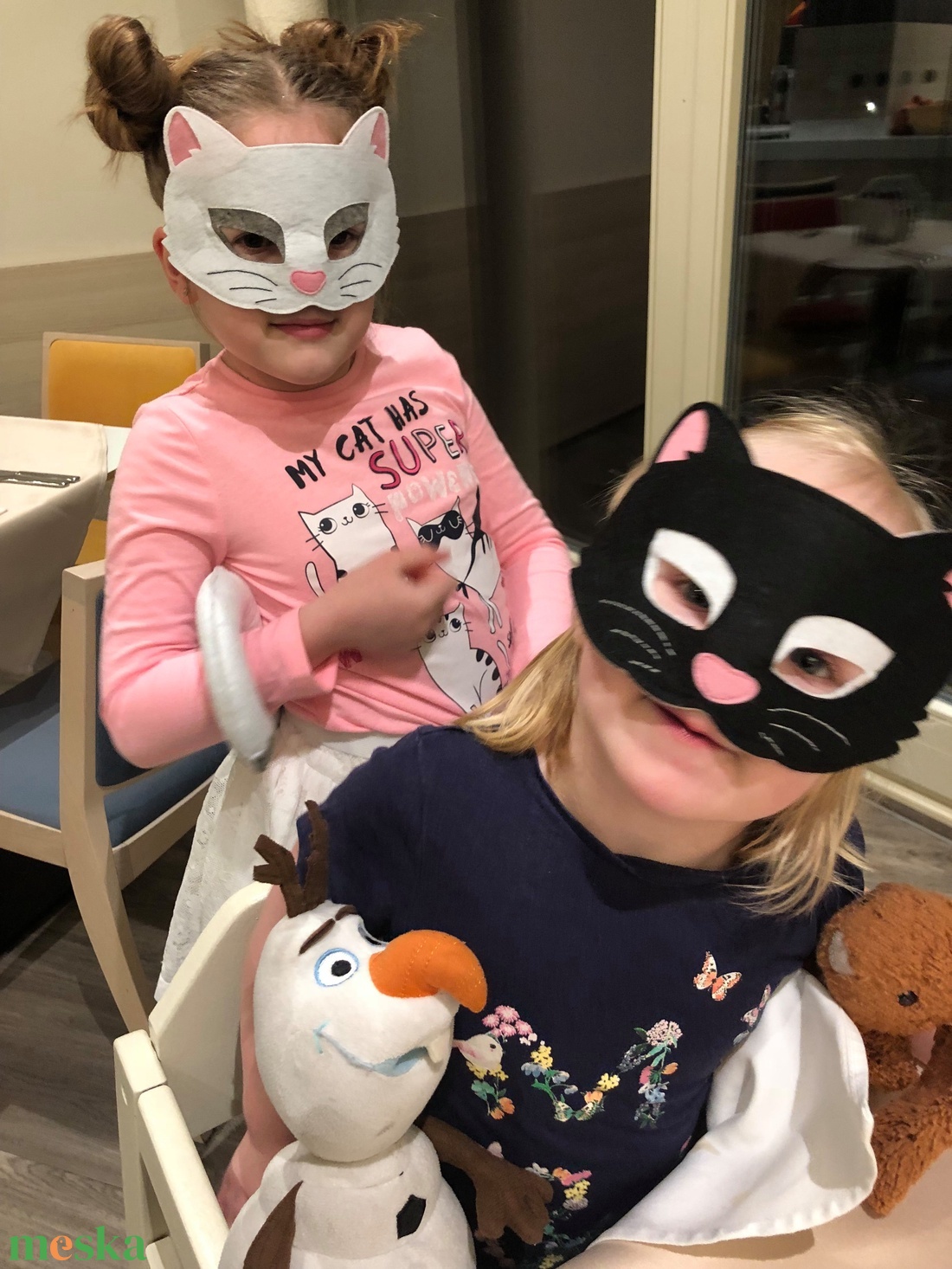 Fehér macskalány, cicalány álarc és farok farsangi, halloweeni jelmezhez, szerepjátékhoz, drámajátékhoz - ruha & divat - jelmez & álarc - jelmez - Meska.hu Fehér macskalány, cicalány álarc és farok farsangi, halloweeni jelmezhez, szerepjátékhoz, drámajátékhoz - ruha & divat - jelmez & álarc - jelmez - Meska.hu