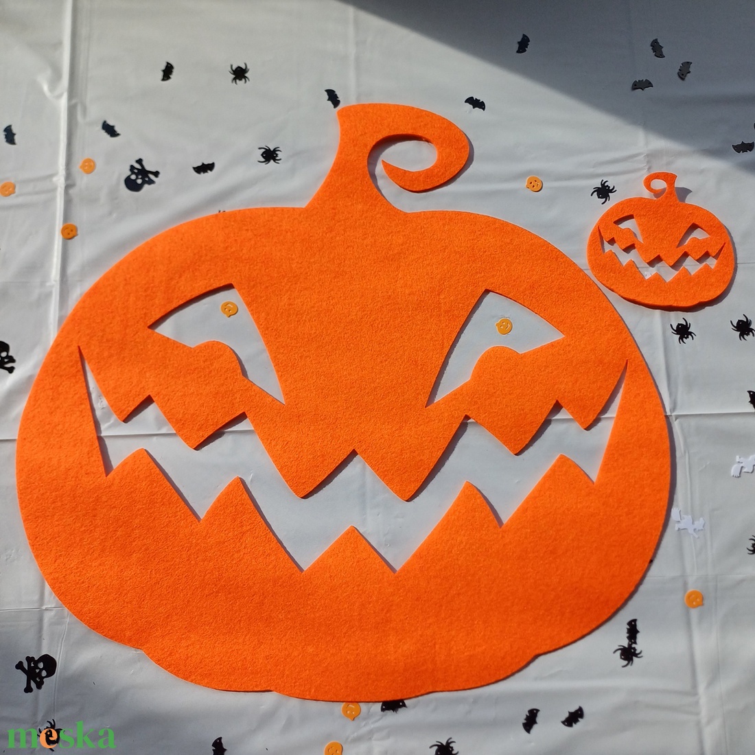 Tökös asztali dísz Halloweenre - otthon & életmód - dekoráció - halloween - halloweeni dekoráció - Meska.hu Tökös asztali dísz Halloweenre - otthon & életmód - dekoráció - halloween - halloweeni dekoráció - Meska.hu