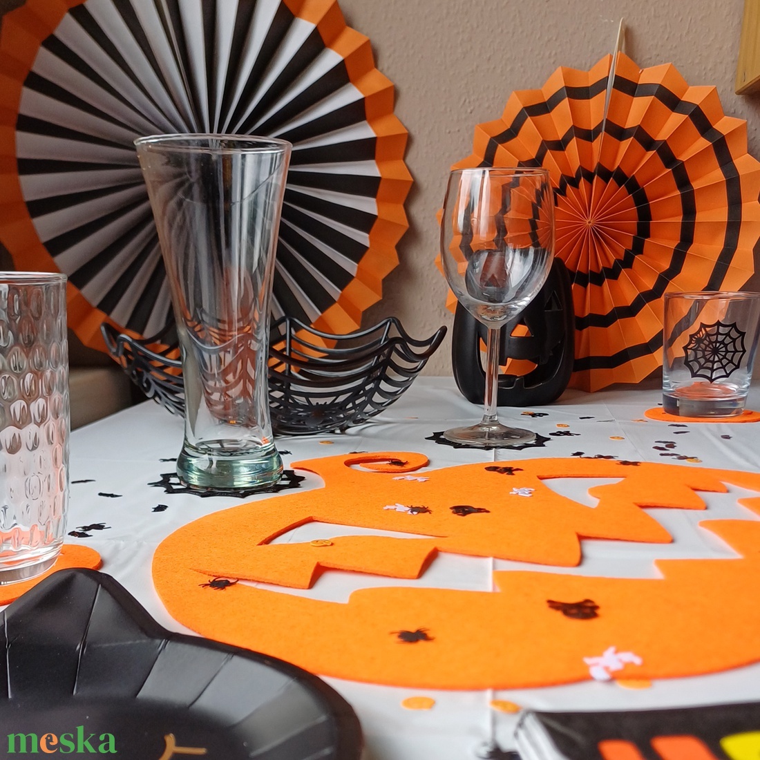 Tökös asztali dísz Halloweenre - otthon & életmód - dekoráció - halloween - halloweeni dekoráció - Meska.hu Tökös asztali dísz Halloweenre - otthon & életmód - dekoráció - halloween - halloweeni dekoráció - Meska.hu