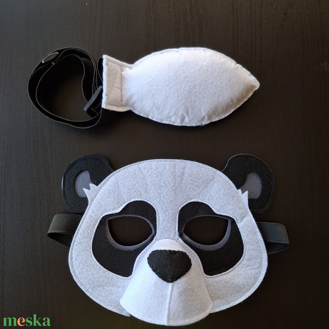 Pandamaci, medve jelmez - álarc és farok - farsangra, halloweenre, szerepjátékhoz - ruha & divat - jelmez & álarc - jelmez - Meska.hu Pandamaci, medve jelmez - álarc és farok - farsangra, halloweenre, szerepjátékhoz - ruha & divat - jelmez & álarc - jelmez - Meska.hu